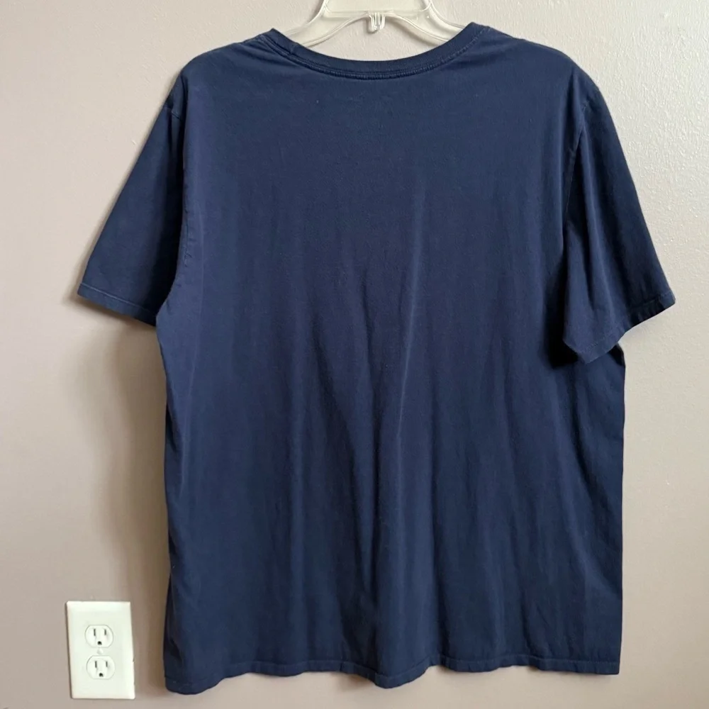 Nike Men's Navy Blue and White Glitchy Nike Graphic T-Shirt Size XL Athletic Cut